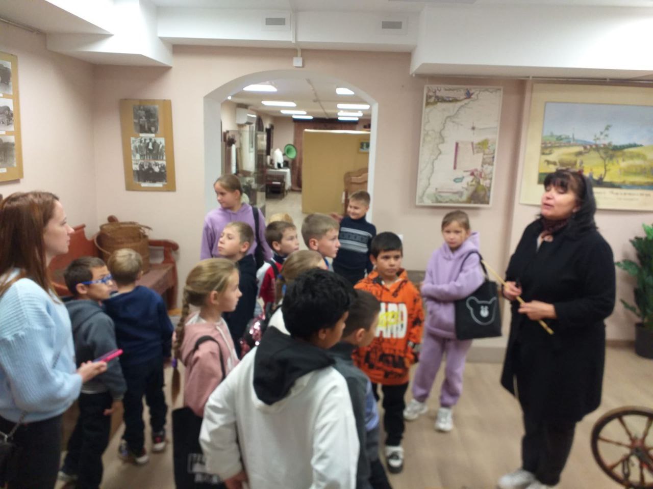 В дни школьных каникул ученики начальных классов посетили Марксовский краеведческий музей.
